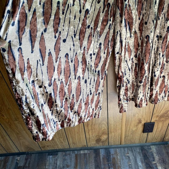 NWT Eva Franco Animal Print Velour Jovy Pants in Mod Birch Tan Black Size 6 - Picture 6 of 8